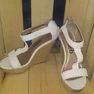 Deb wedges